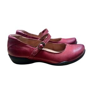 Taos Ta Dah Red Leather Mary Jane Flats Womens US 7 EU 38